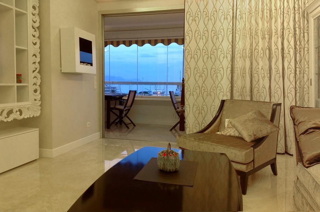 Apartments At Commodoro Villeneuve-Loubet Kültér fotó